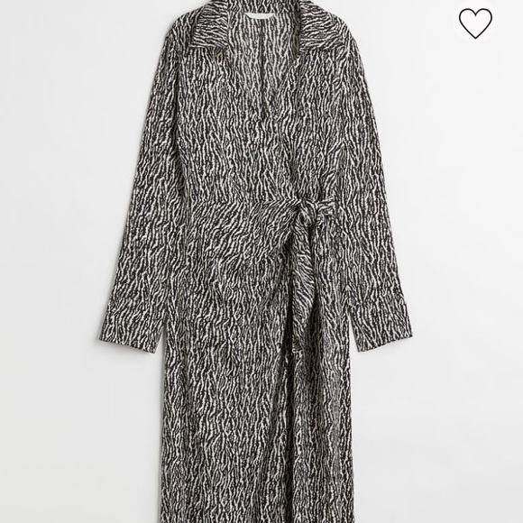 H&M Wrap Dress - Picture 2 of 5